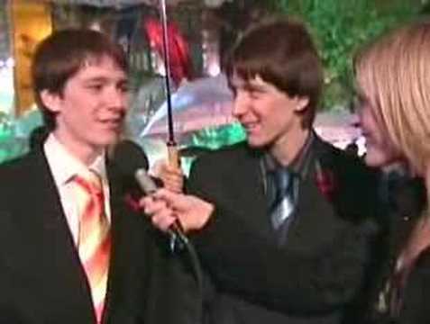 Profilový obrázek - Interview with James and Oliver Phelps @ London GOF Premiere