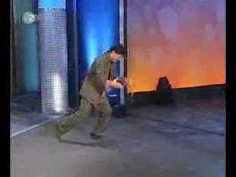Profilový obrázek - Jackie Chan breaking stones on german Bet Show