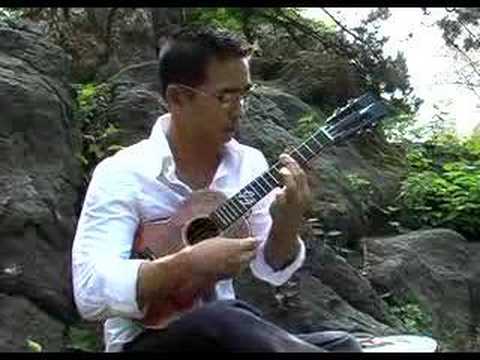 Profilový obrázek - jake plays a song of george harrison with an ukulele