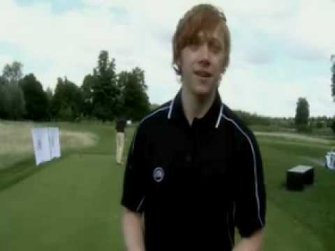 Profilový obrázek - James and Oliver Phelps are playing golf