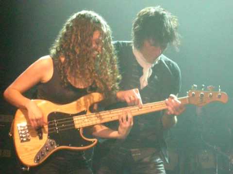 Profilový obrázek - Jeff Beck and Tal Wilkenfeld Bass Duet New York 2009