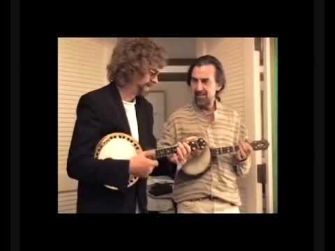 Profilový obrázek - Jeff Lynne & George Harrison play banjos