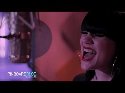 Profilový obrázek - Jessie J - 'Do It Like A Dude' (Acoustic Music Video)