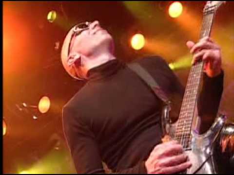 Profilový obrázek - Joe Satriani - Summer Song - Live In San Francisco [2000]
