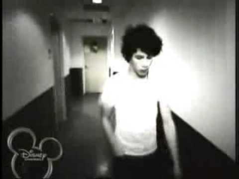 Profilový obrázek - Jonas Brothers - Black Keys (music video)