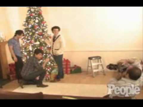 Profilový obrázek - Jonas Brothers Christmas video+photoshoot