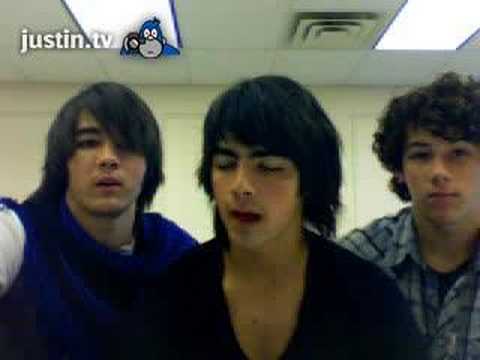Profilový obrázek - Jonas Brothers-Talking about random things!!!