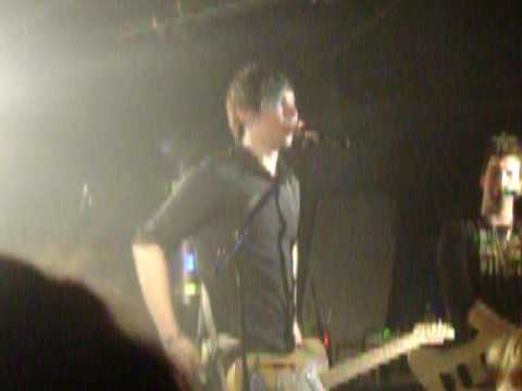 Profilový obrázek - Josh Ramsay of Marianas Trench telling an embarrassing story!!!! *he was naked when it happened*