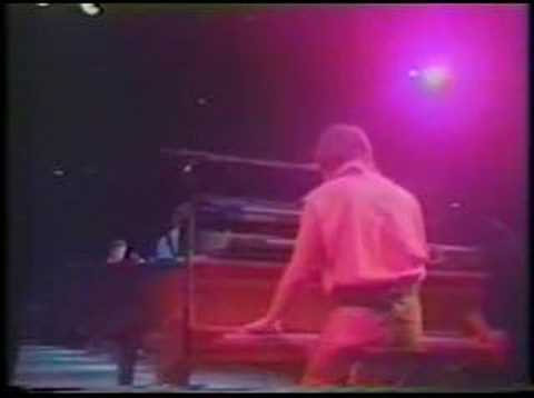 Profilový obrázek - Journey - "Who's Crying Now" live in Japan 1983