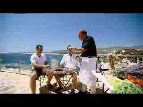 Profilový obrázek - Keith Floyd cooking fish stew for Dan Luger and Joe Roff