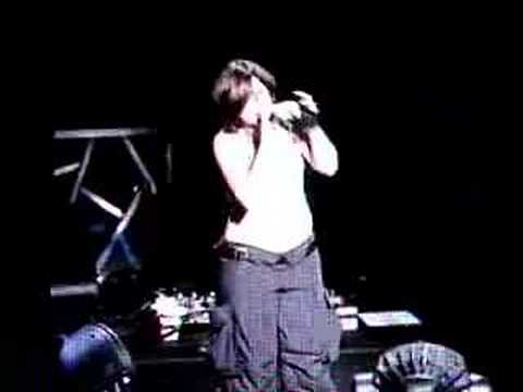 Profilový obrázek - Kelly Clarkson Addicted Live 7/16/06
