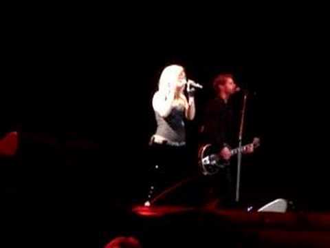 Profilový obrázek - Kelly Clarkson live in Amsterdam 13/03