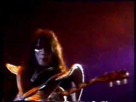 Profilový obrázek - Kiss Madison Square Garden 1977 - Firehouse