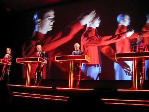 Profilový obrázek - Kraftwerk Retrospective #1 at the MoMA "The Robots"