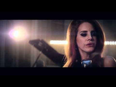 Profilový obrázek - Lana Del Rey Performing 'Video Games' live at Corinthia Hotel London