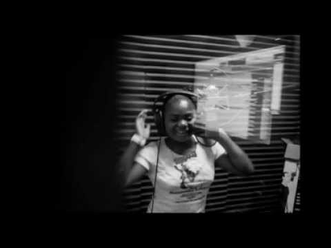 Profilový obrázek - Lil Boosie's Daughter Iviona Hatch - Showing Love (New Song)