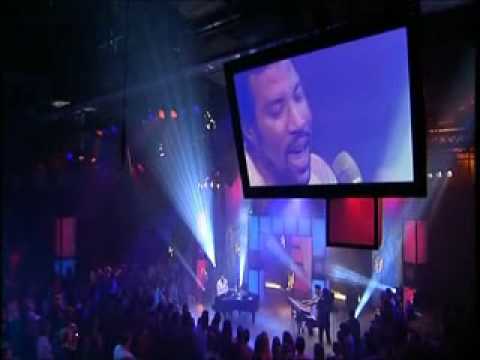 Profilový obrázek - Lionel Richie - Hello 2007 live