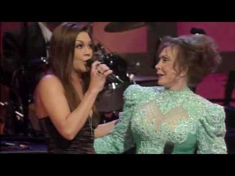 Profilový obrázek - Loretta Lynn & Gretchen Wilson - "You Ain't Woman Enough" on Opry Live