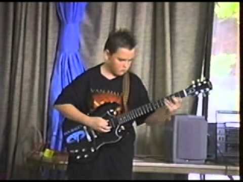 Profilový obrázek - Luke Jaeger's 7th grade talent show 1995