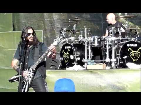 Profilový obrázek - Machine Head "Locust" Live Mayhem 2011