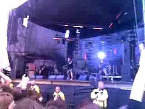 Profilový obrázek - Made Of Hate - Bullet In Your Head live (Sonisphere Festival - Poland 10.06.2011)