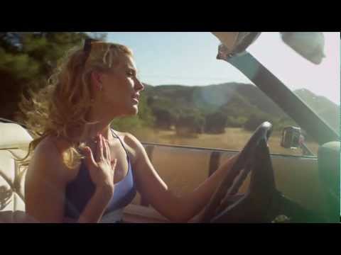 Profilový obrázek - Maggie Grace in - 'Hot Girl. Fast Car. Eating A Banana.'