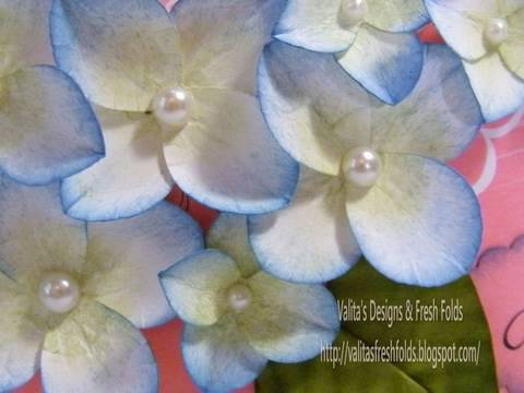 Profilový obrázek - Making paper Hydrangeas with your heart punch