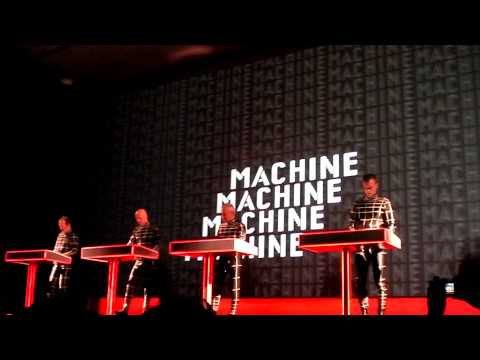 Profilový obrázek - Man Machine - Kraftwerk 1 2 3 4 5 6 7 8 Retrospective #1 Autobahn at the MOMA NYC
