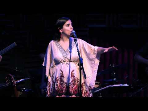 Profilový obrázek - Marta Gomez sings "Granada" Live at Joes Pub (NYC) 2011
