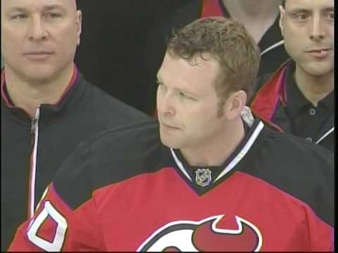 Profilový obrázek - Martin Brodeur being honored by the NHL and the New Jersey Devils for win #552