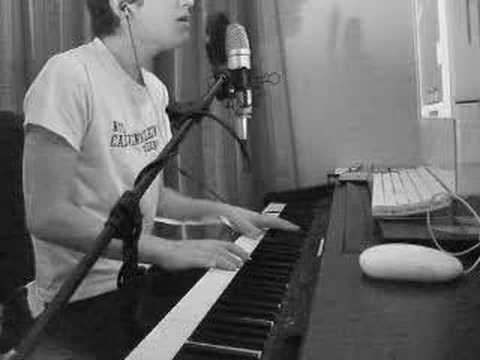 Profilový obrázek - Me Playing Piano- Jeff Buckley Hallelujah Cover