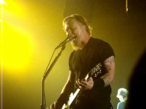 Profilový obrázek - Metallica - Broken, Beat & Scarred (Live)