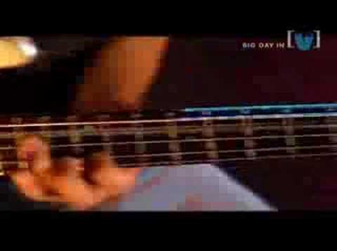Profilový obrázek - Metallica - Robert Trujillo bass solo