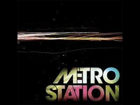 Profilový obrázek - Metro Station - Now That We're Done(Lyrics)