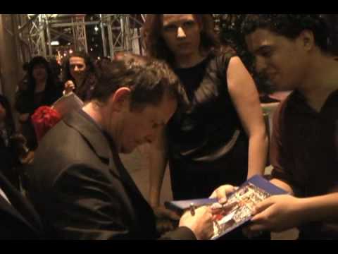 Profilový obrázek - Michael J. Fox meets fans in New York City