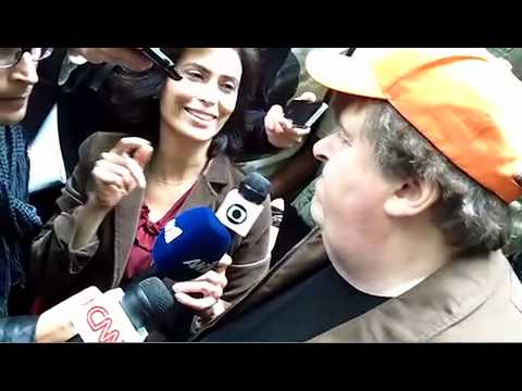 Profilový obrázek - Michael Moore's Fourth Visit to #OccupyWallStreet (Day 18, 10/4/11)