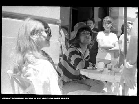 Profilový obrázek - Mick Jagger Keith Richards Anita Pallenberg Marianne Faithfull in Brazil 1968 1969