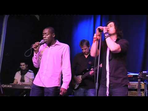 Profilový obrázek - Mike & The Mechanics - Reach Out