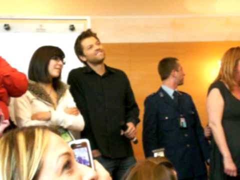 Profilový obrázek - Misha, Jared and Jensen at JIB convention
