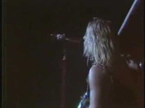 Profilový obrázek - Mötley Crüe - smokin in the boys room live 1987