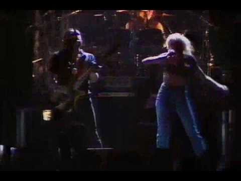Profilový obrázek - Motörhead (Featuring Wendy O.Williams) - No Class (Live At Birthday Party '85)