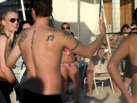 Profilový obrázek - Nick Carter BSB Backstreet Boys Cruise 2010 shirtless lotion volleyball Beach Party