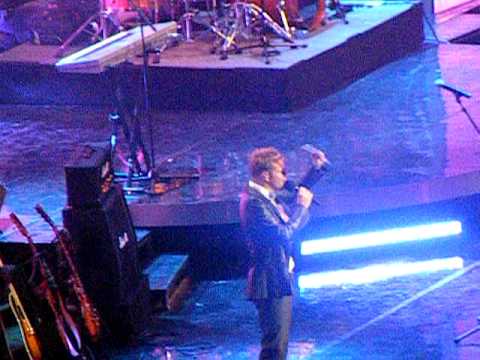 Profilový obrázek - Nicky Byrne is hosting childline 2008