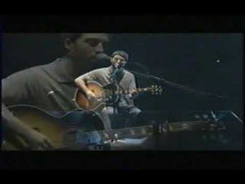 Profilový obrázek - Noel Gallagher - Wonderwall live 2002 (best one)