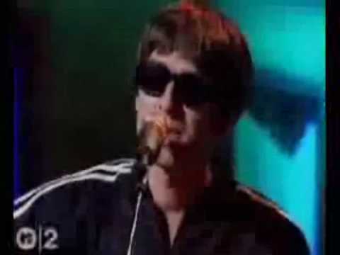 Profilový obrázek - Oasis Live Forever Acoustic Version. Liam's voice is Perfect!