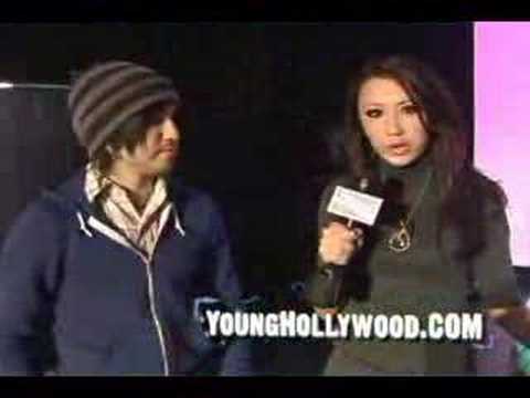 Profilový obrázek - Panic at the Disco and Pete Wentz on Younghollywood