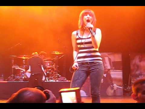 Profilový obrázek - Paramore-Sweetness (cover) live