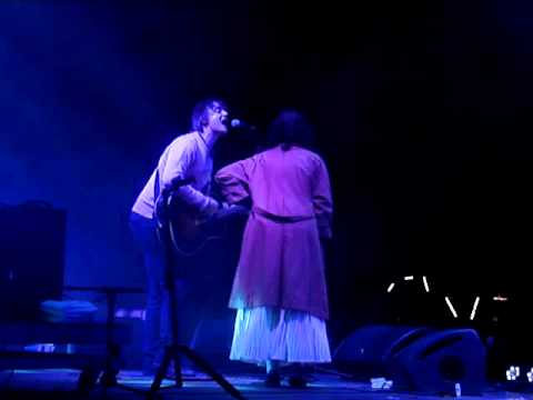 Profilový obrázek - Peter Doherty + Soko "Can't stand me now" @ We love Green Festival - Paris Sept 11 2011