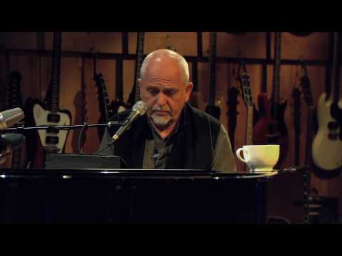 Profilový obrázek - Peter Gabriel "Here Comes the Flood" on Guitar Center Sessions