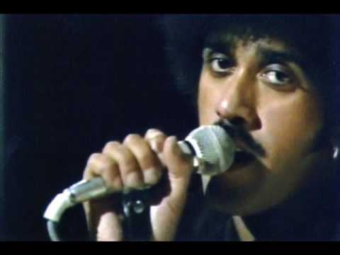 Profilový obrázek - Phil Lynott - He Fell Like A Soldier (1984 demo with Junior Giscombe)